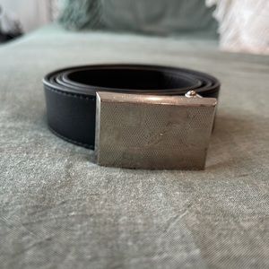 💯AUTHENTIC REVERSIBLE VINTAGE LOUIS VUITTON BELT